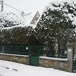 La Des Chats Bed & Breakfast
